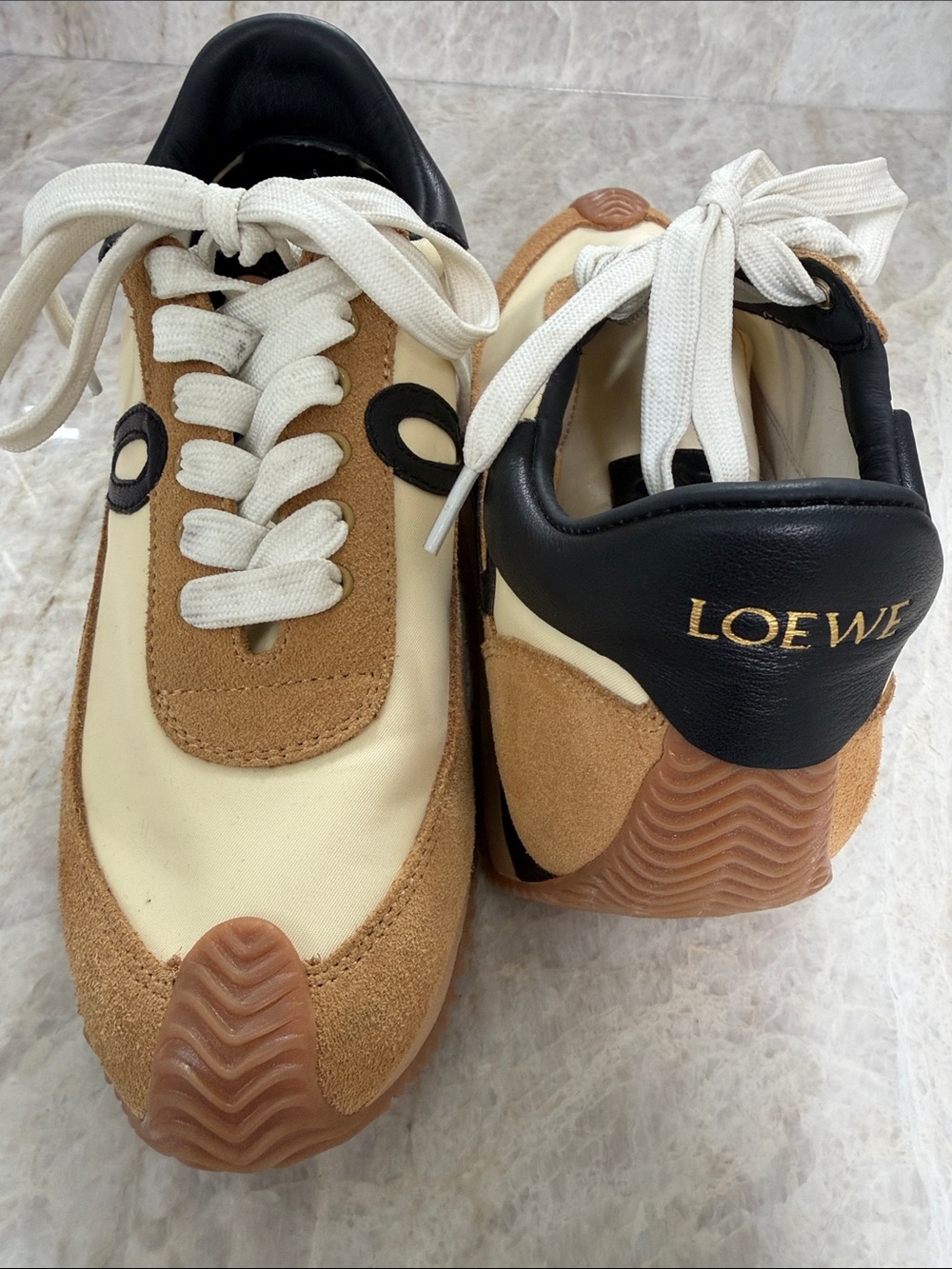 Loewe flow Cream, Brown and Black Low-Top Runner Sneakers